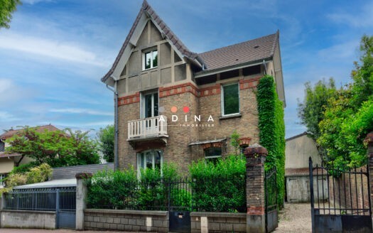Belle Maison de Caractère avec Local Indépendant