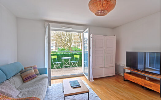 En Exclusivité : Beau 2 Pièces avec Balcon