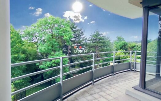 Appartement Familial de 5 Pièces à Sceaux