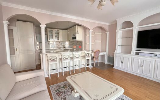 Rue du Loup Pendu –  Appartement meublé 3 pièces