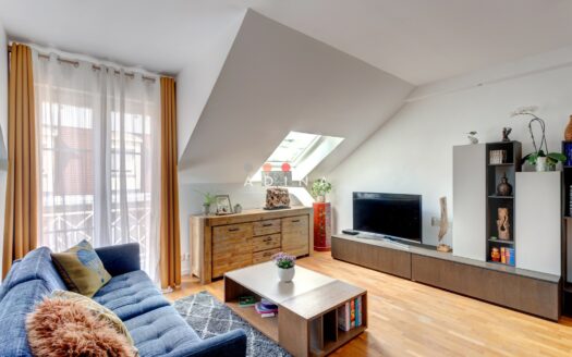 Dernier Étage   4 Pièces Traversant    Coeur de Ville   Le P