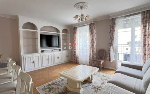 Loué – Rue du Loup Pendu –  Appartement meublé 3 pièces