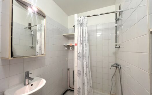 Loué – Studio meublé à louer