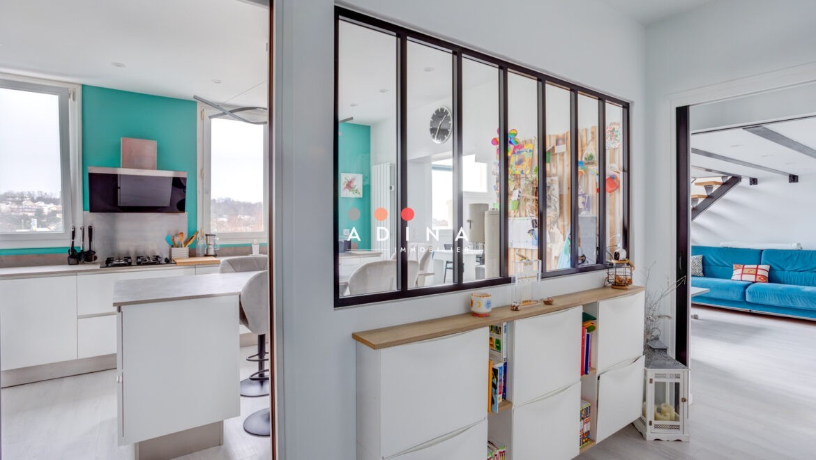 Intérieur moderne et lumineux d'un appartement à Le-Plessis-Robinson.