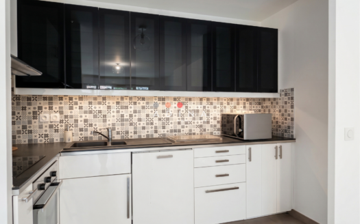 LOCATION – APPARTEMENT 4 PIÈCES — TERRASSE & JARDIN PRIVATI