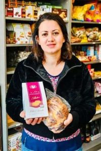 gerante erebouni Gréante de l'épicerie fine Erebouni au Plessis-Robinson